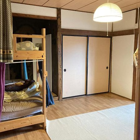Emina Backpackers Hostel Отару Екстериор снимка