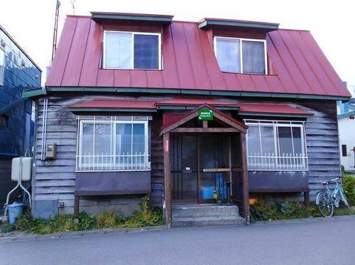 Emina Backpackers Hostel Отару Екстериор снимка