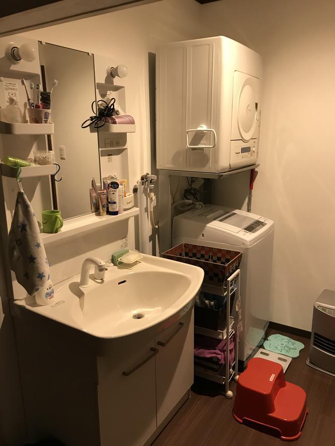 Emina Backpackers Hostel Отару Екстериор снимка